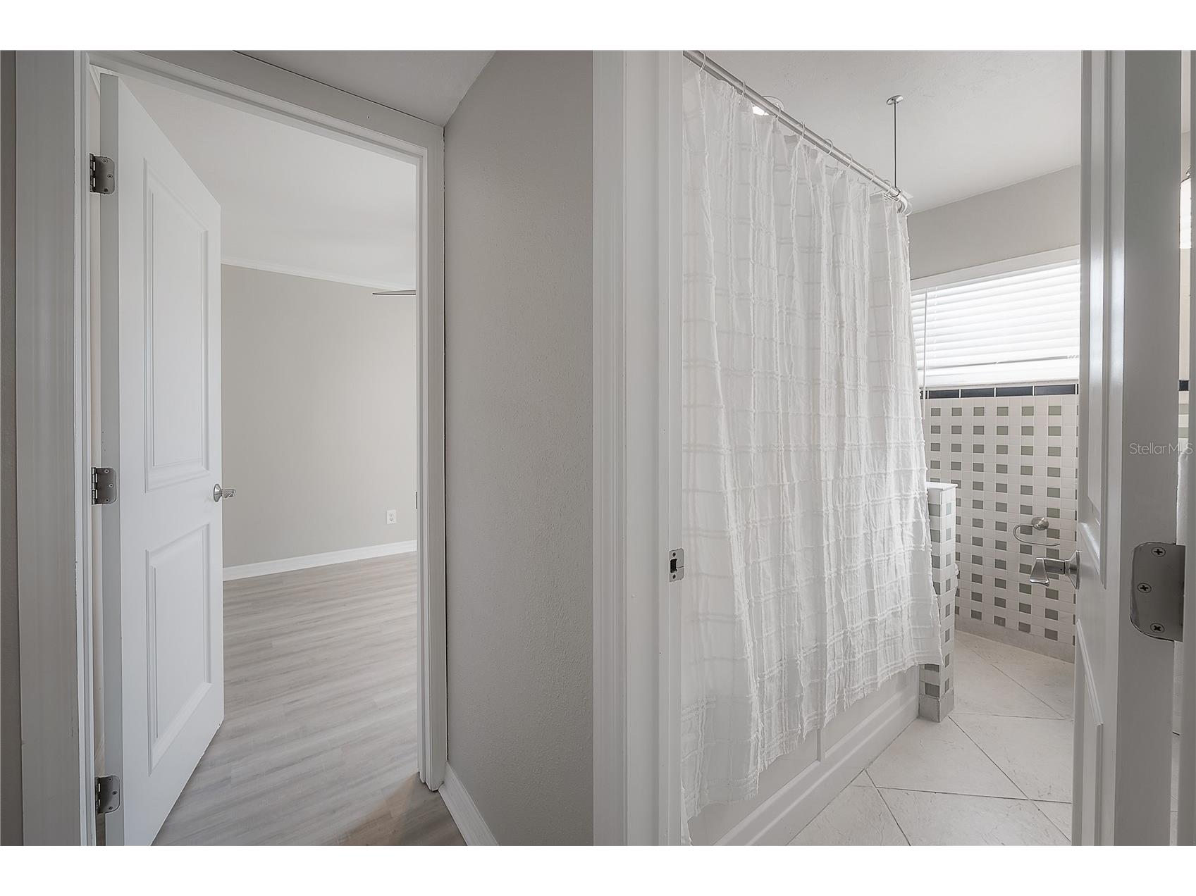 4606 W Oakellar Avenue Tampa FL 33611 TB8442659 image29