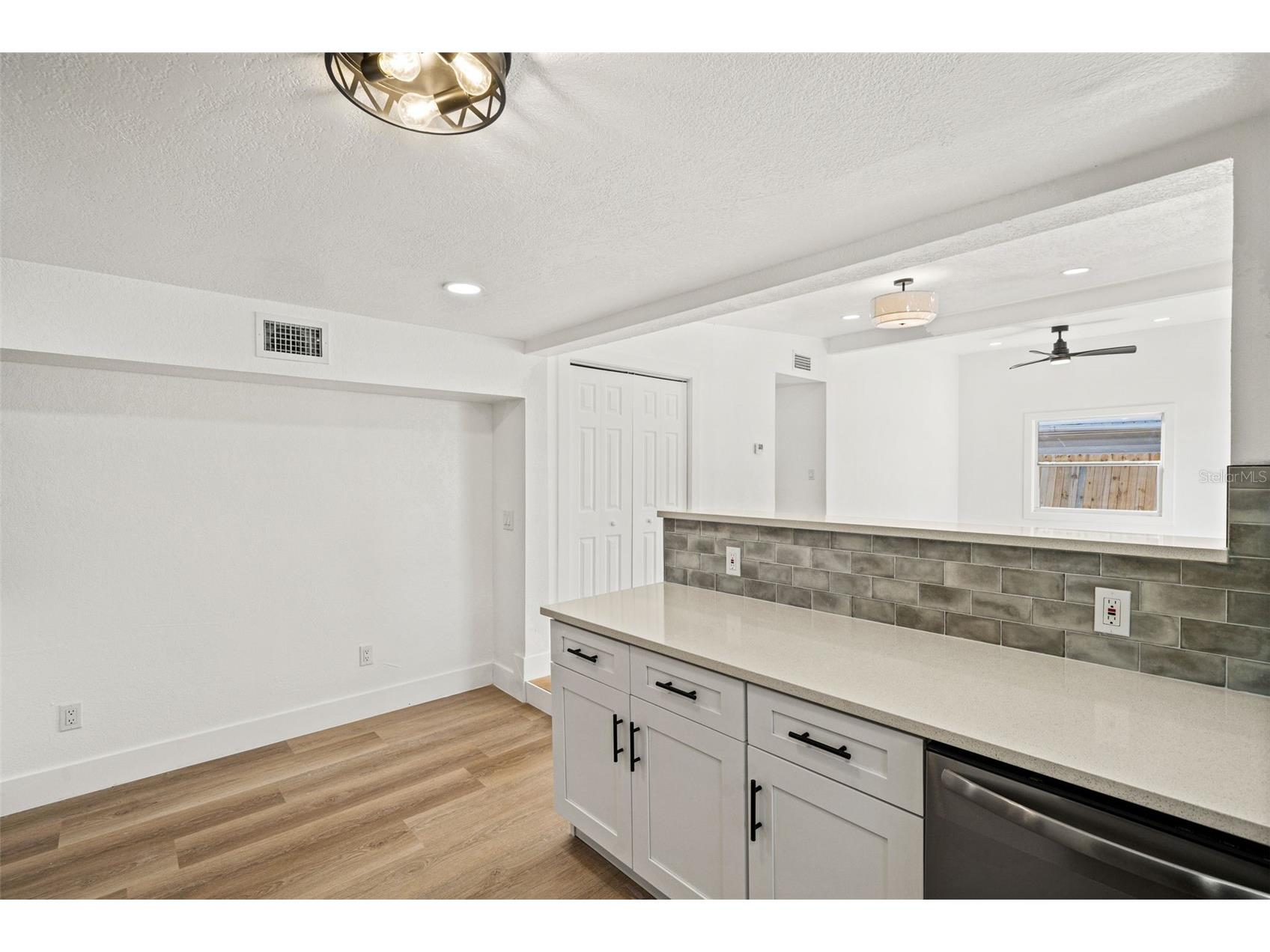 4606 W Paxton Avenue Tampa FL 33611 TB8473925 image12