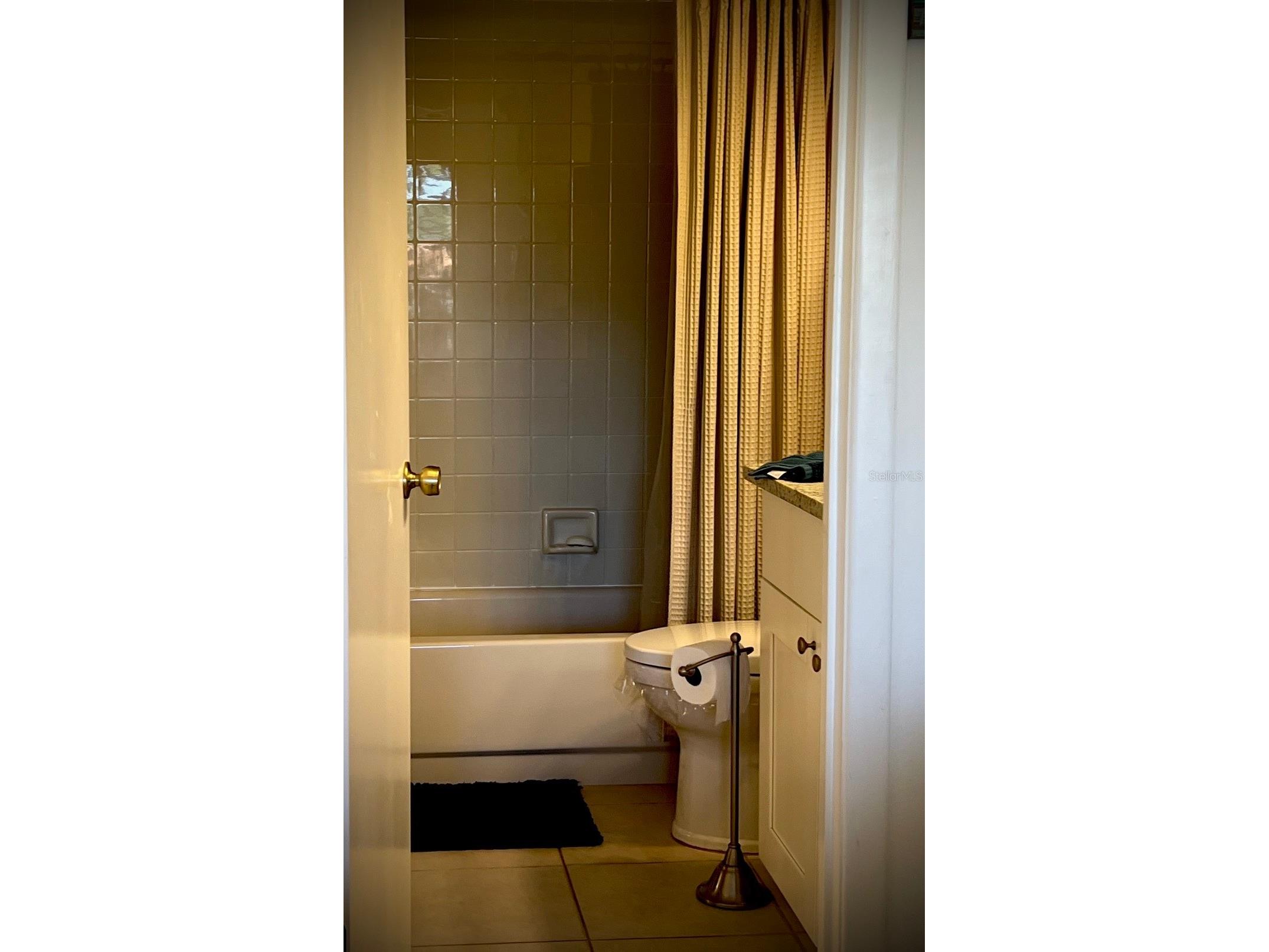 4606 Weybridge #26 Sarasota FL 34235 A4697131 image6
