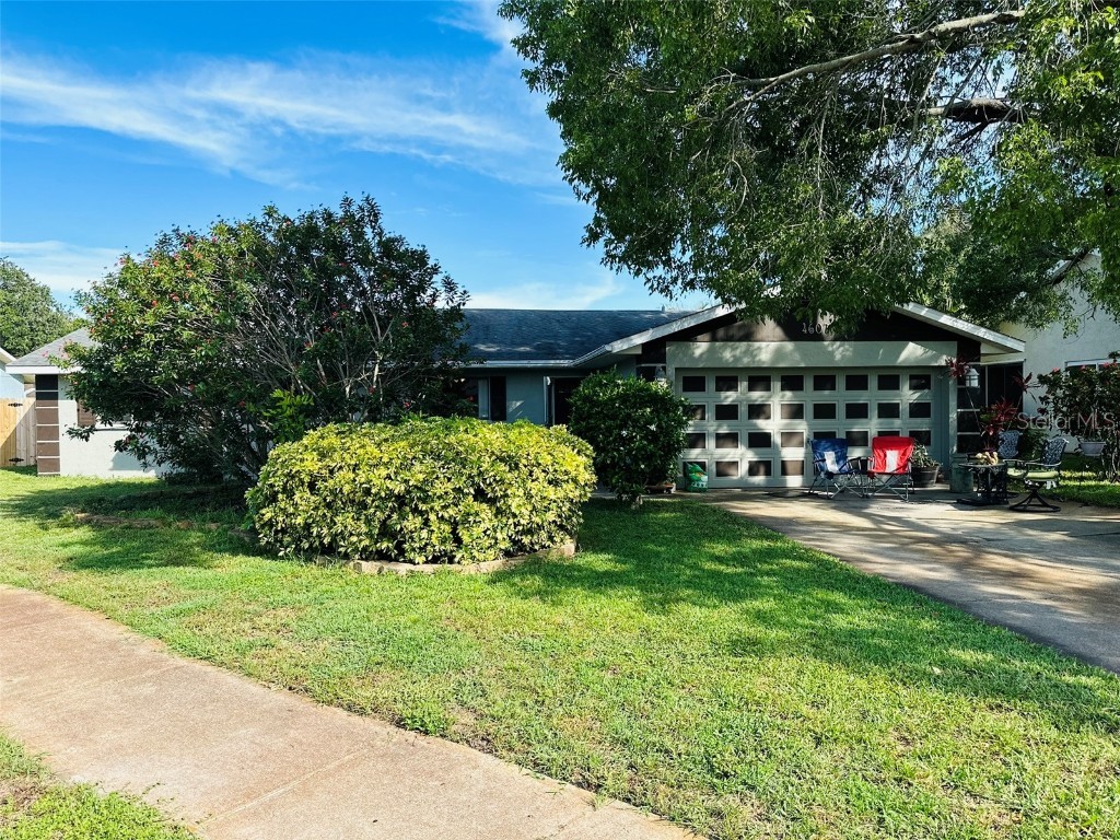 4607 34th Avenue Drive W Bradenton FL 34209 A4576679 image1