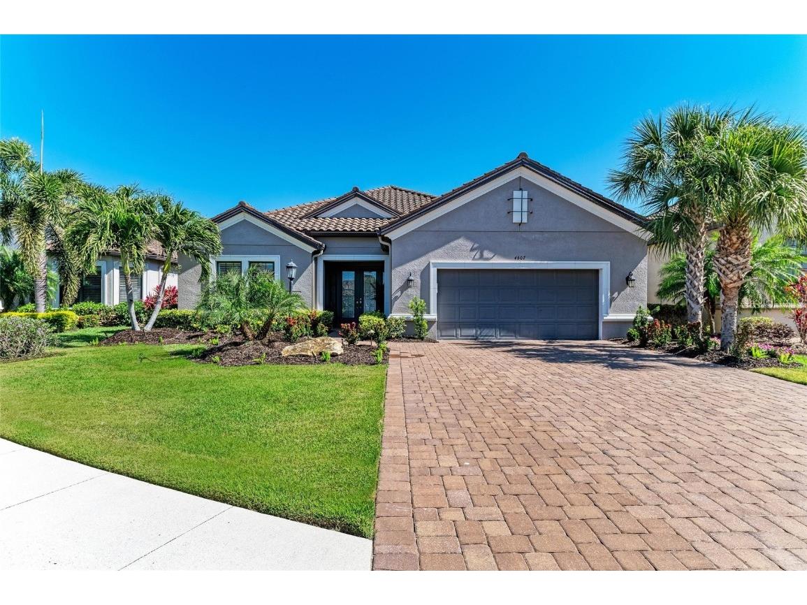 4607 Benito Court Bradenton FL 34211 A4646972 image1