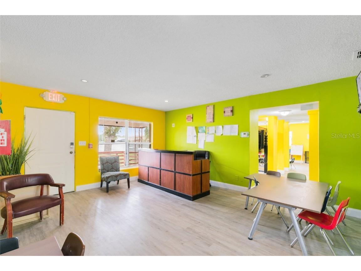 4607 N Pine Hills Road Orlando FL 32808 O6360338 image6