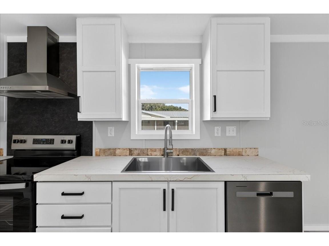 4607 Oak Street Fruitland Park FL 34731 P4936462 image15