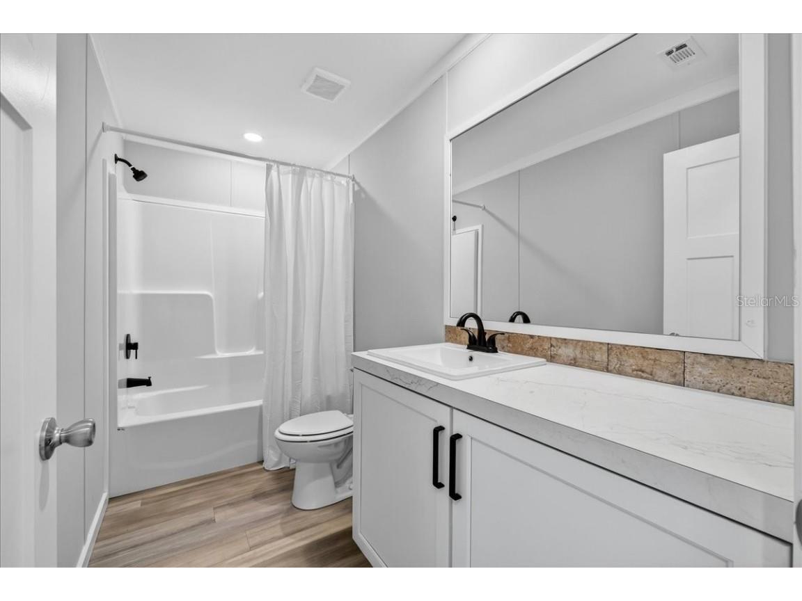 4607 Oak Street Fruitland Park FL 34731 P4936462 image29