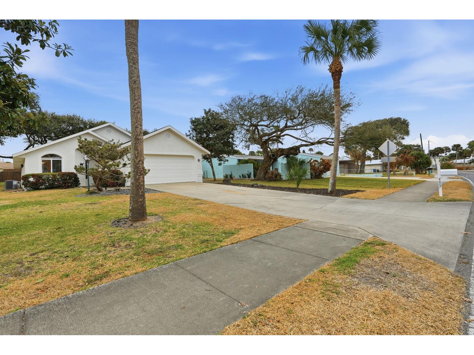 4607 Saxon Drive New Smyrna Beach FL 32169 V4947402 image40