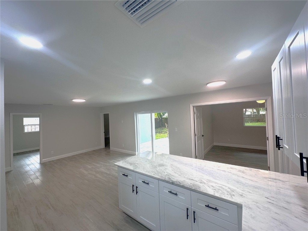 4607 W Ballast Point Boulevard Tampa FL 33611 TB8426947 image19