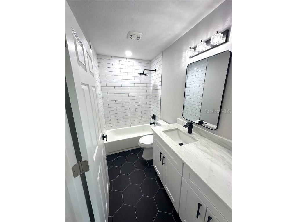 4607 W Ballast Point Boulevard Tampa FL 33611 TB8426947 image28