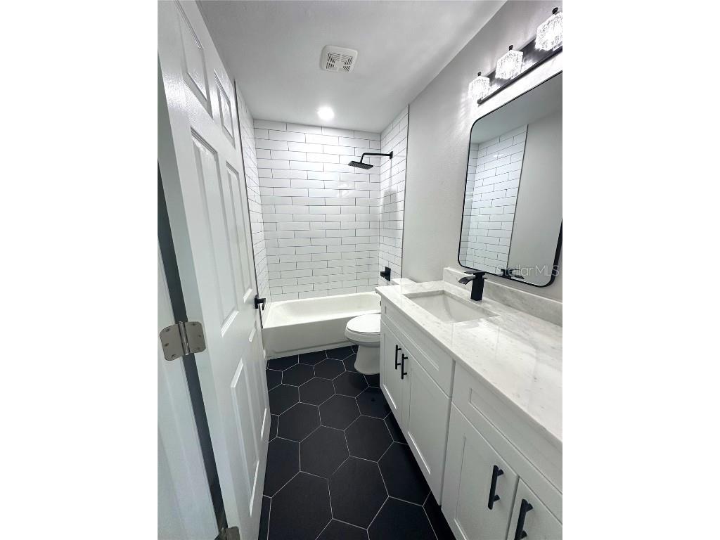 4607 W Ballast Point Boulevard Tampa FL 33611 TB8426947 image29