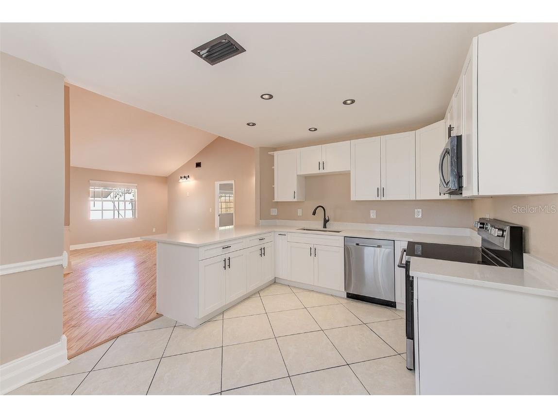 4607 W Loughman Street Tampa FL 33616 TB8448287 image10