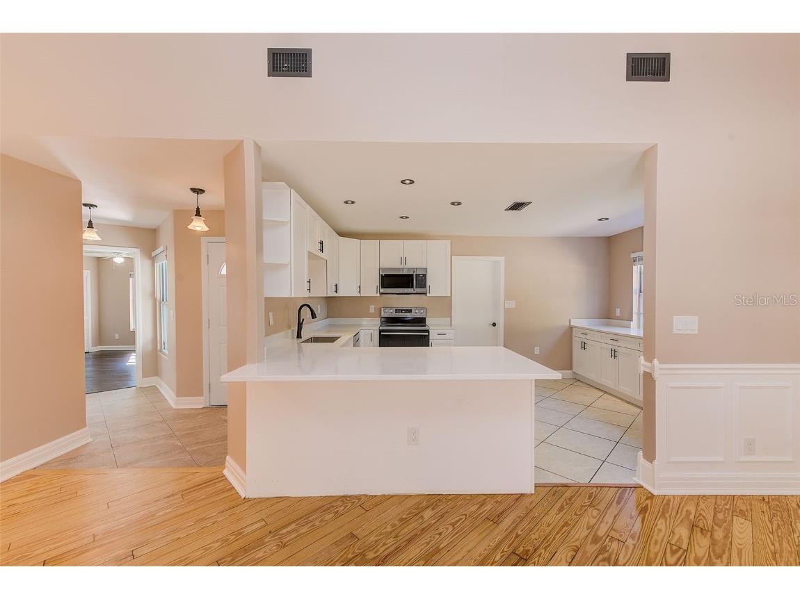 4607 W Loughman Street Tampa FL 33616 TB8448287 image8