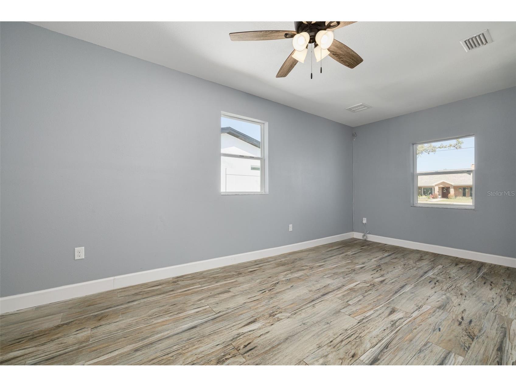4608 30th Avenue N Saint Petersburg FL 33713 TB8484415 image22