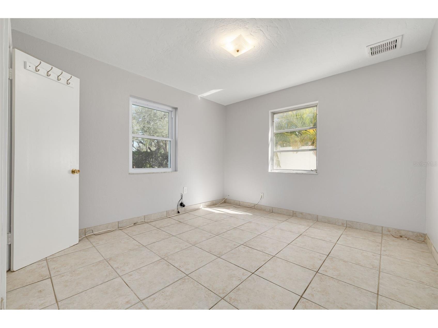 4608 30th Avenue N Saint Petersburg FL 33713 TB8484415 image36