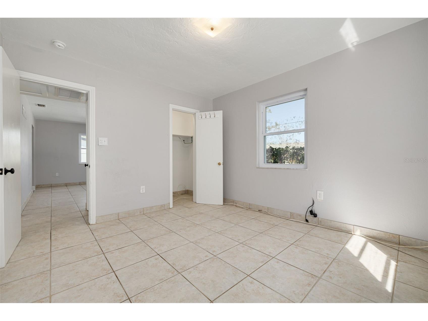 4608 30th Avenue N Saint Petersburg FL 33713 TB8484415 image37