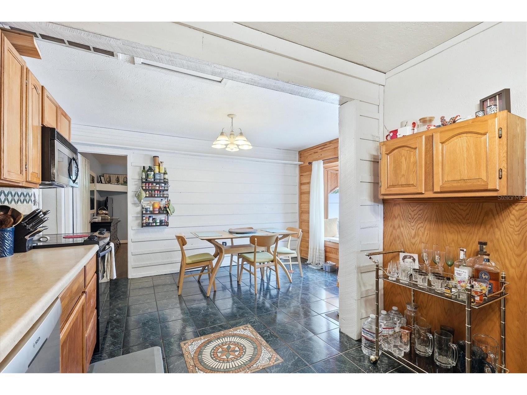 4608 46th Street N Saint Petersburg FL 33714 TB8504941 image10