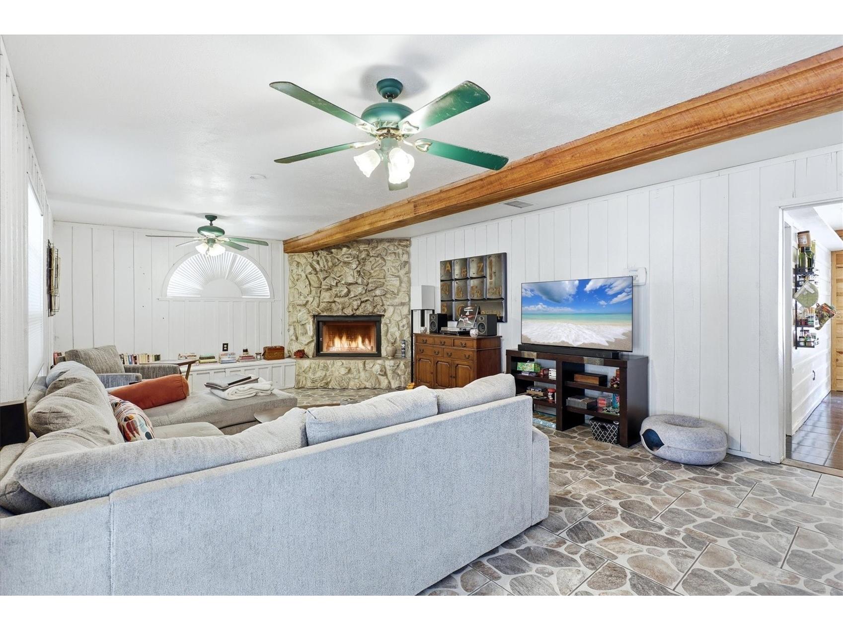 4608 46th Street N Saint Petersburg FL 33714 TB8504941 image18