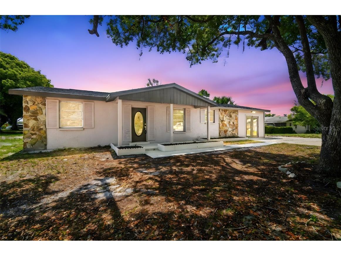 4608 Deltona Boulevard Spring Hill FL 34606 TB8388157 image1