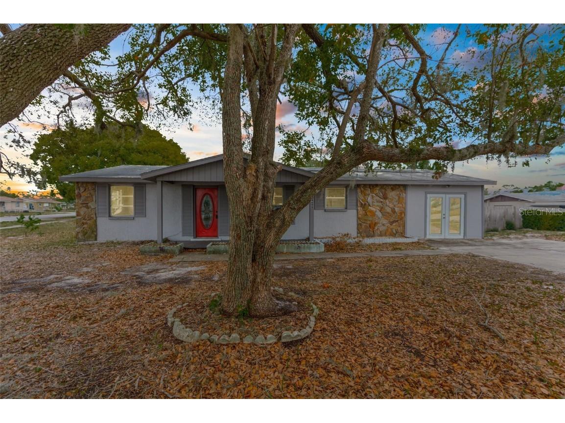 4608 Deltona Boulevard Spring Hill FL 34606 W7873328 image1