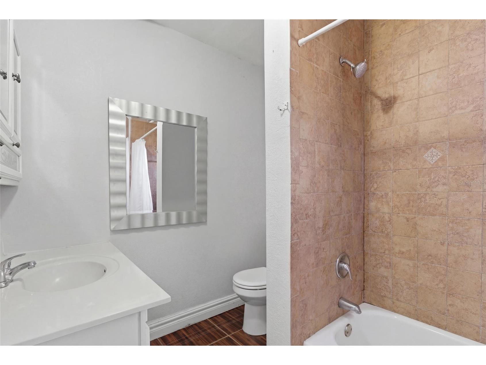 4608 Harvey Avenue Tampa FL 33603 TB8470845 image16