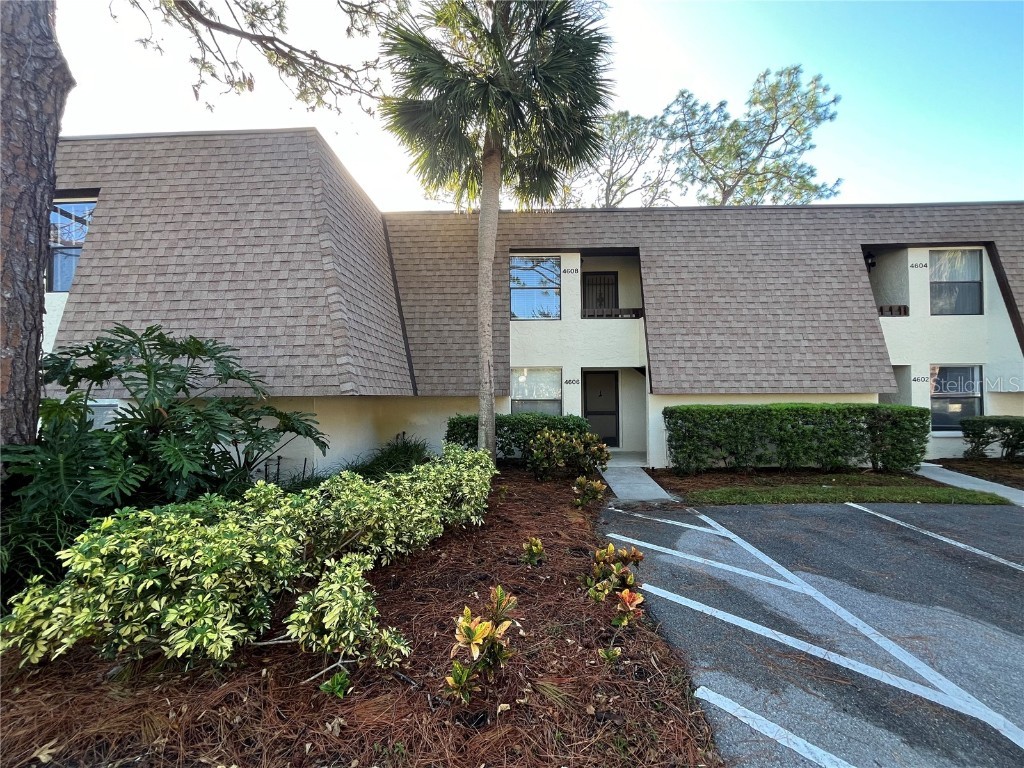 4608 Ringwood Meadow #16 Sarasota FL 34235 A4627173 image1