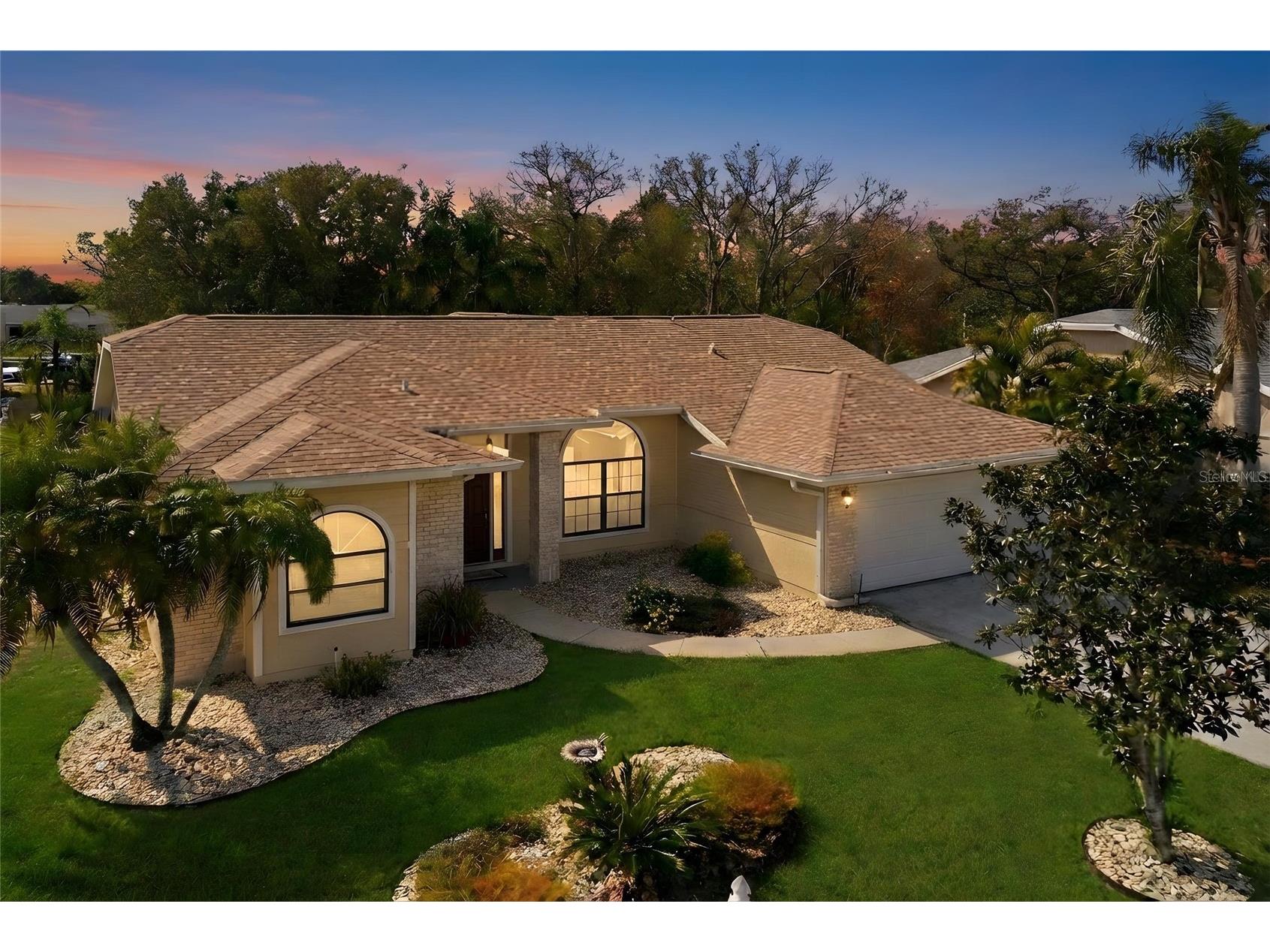 4608 Vintage Drive Sarasota FL 34243 A4683712 image1