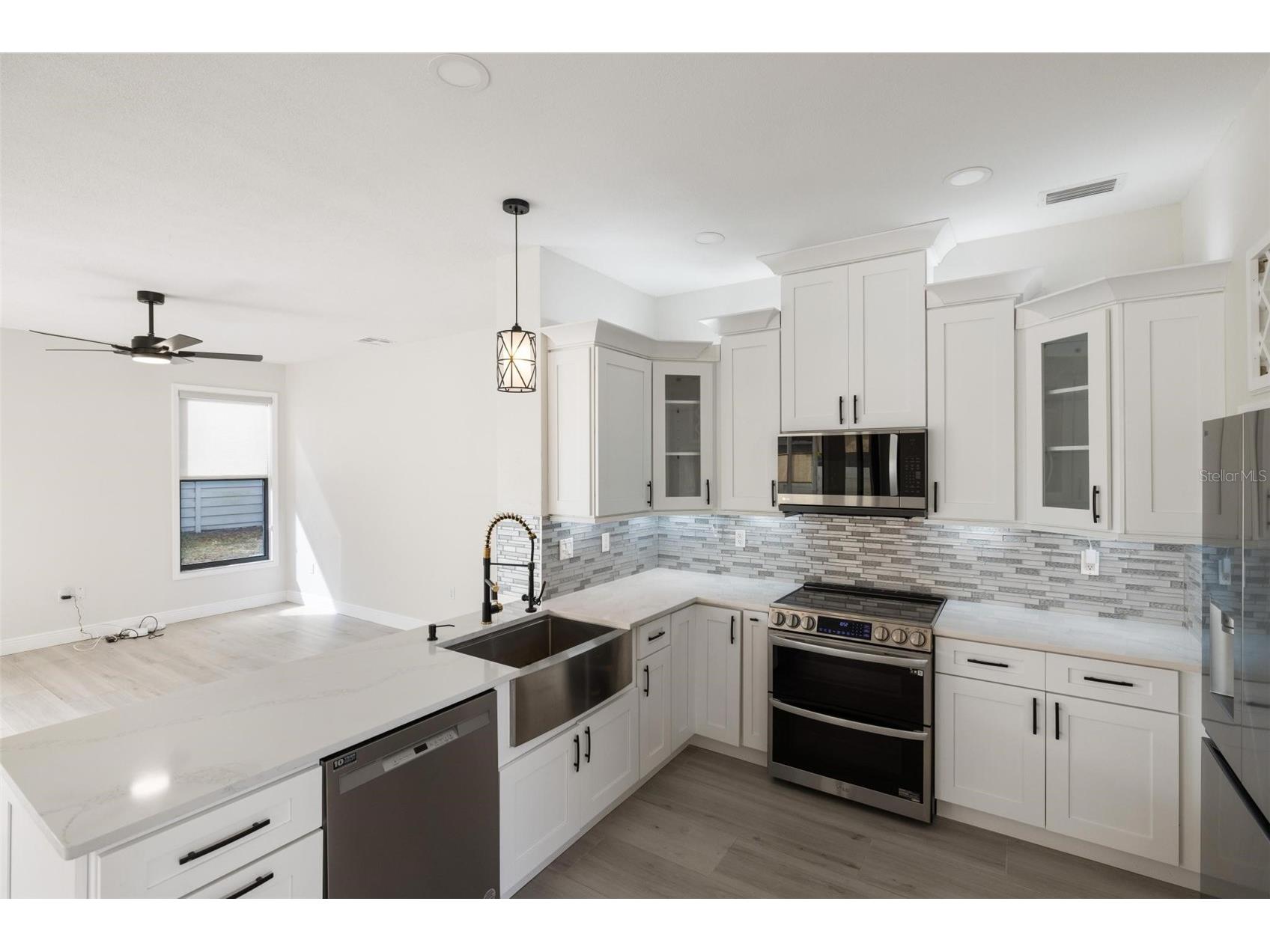 4608 Vintage Drive Sarasota FL 34243 A4683712 image11