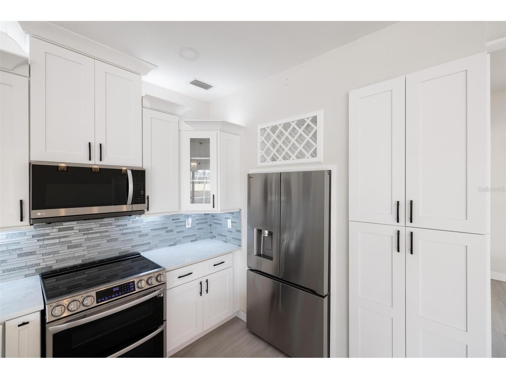 4608 Vintage Drive Sarasota FL 34243 A4683712 image13