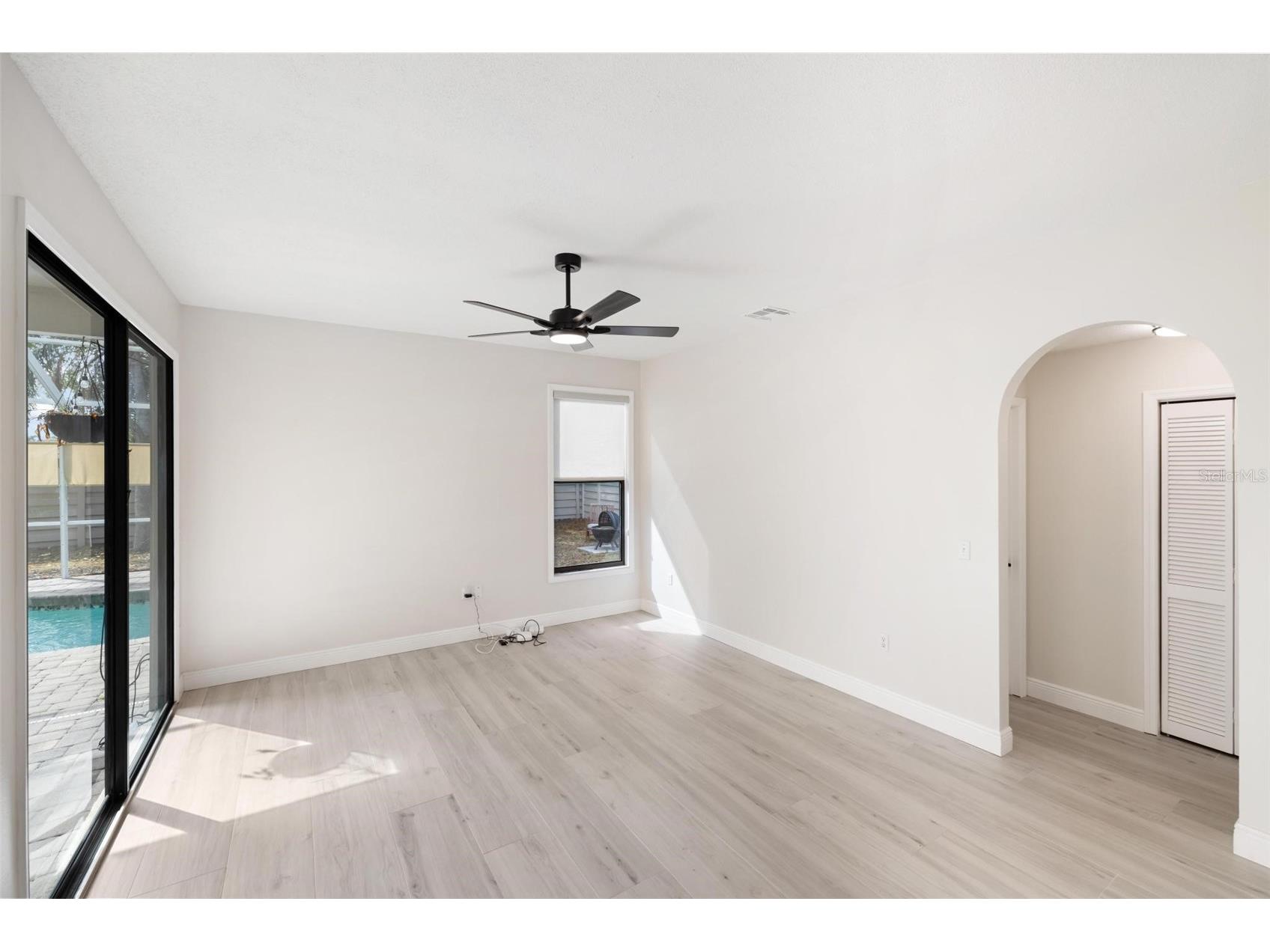 4608 Vintage Drive Sarasota FL 34243 A4683712 image17