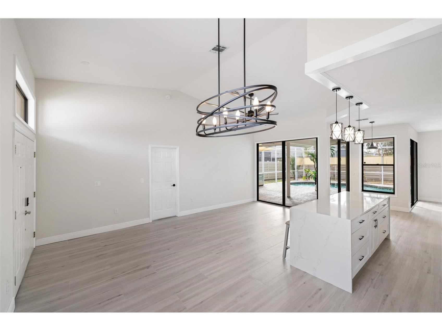 4608 Vintage Drive Sarasota FL 34243 A4683712 image6