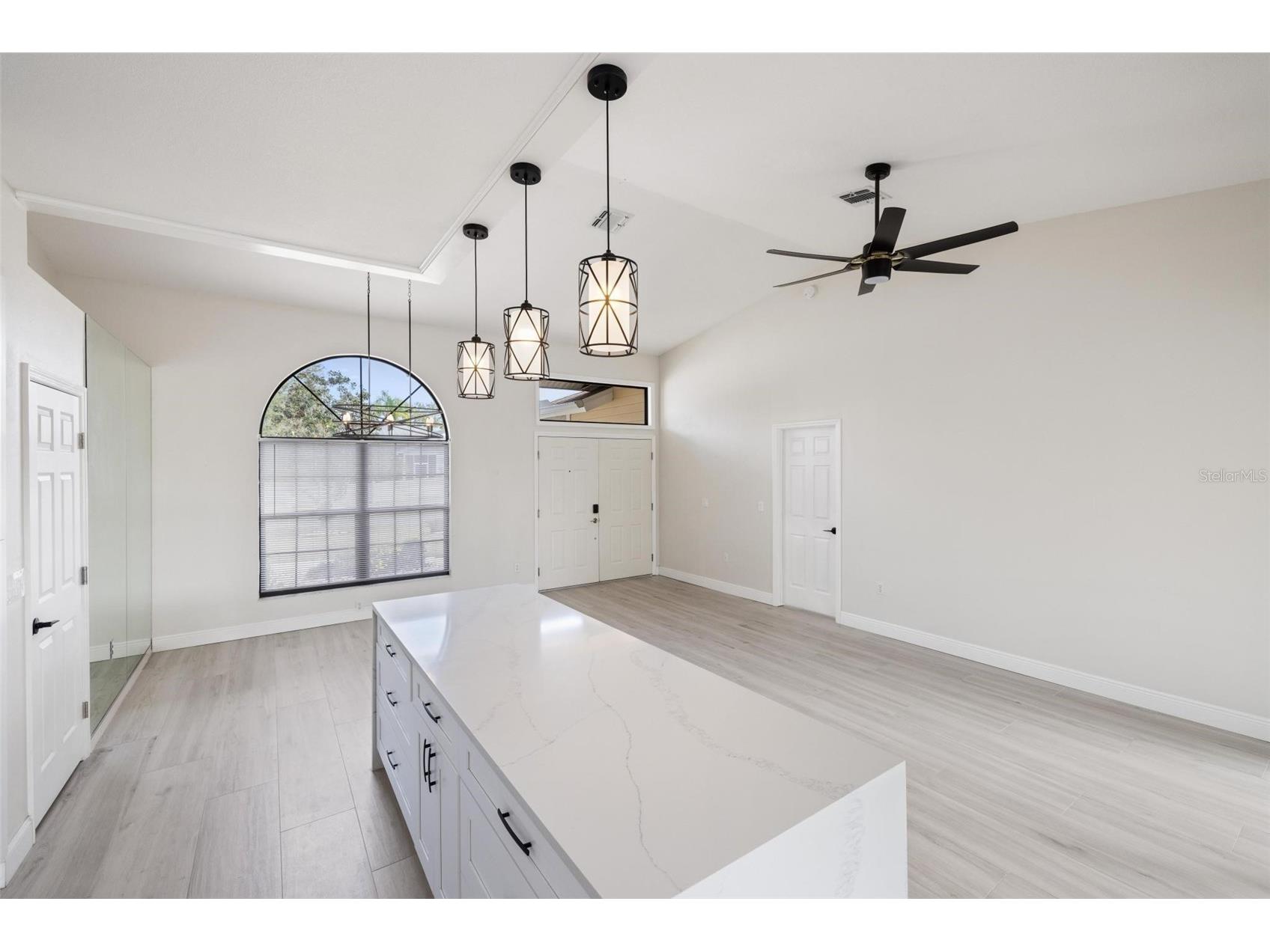 4608 Vintage Drive Sarasota FL 34243 A4683712 image9