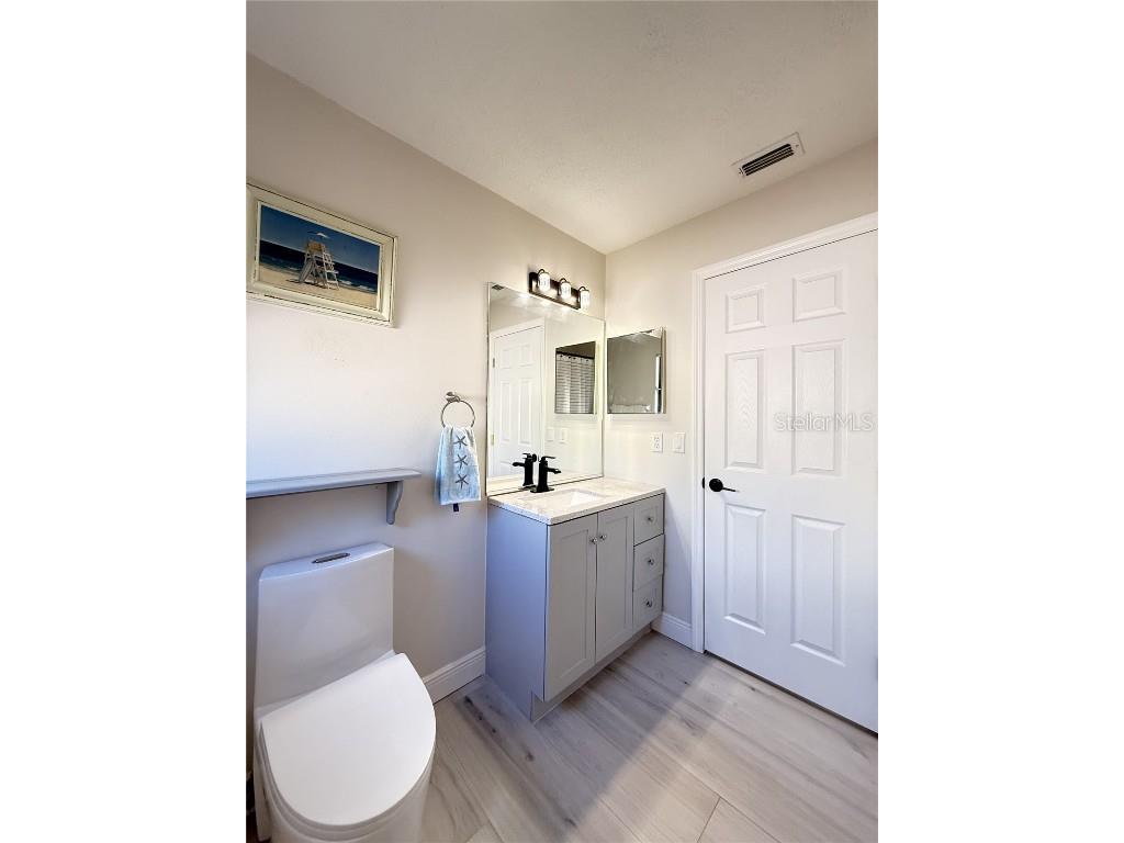 4608 Vintage Drive Sarasota FL 34243 TB8446337 image17