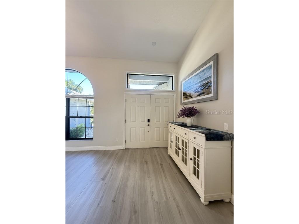 4608 Vintage Drive Sarasota FL 34243 TB8446337 image3