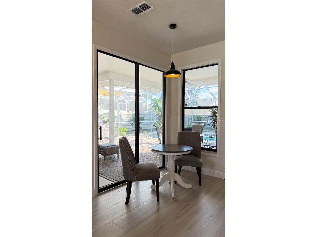 4608 Vintage Drive Sarasota FL 34243 TB8446337 image31