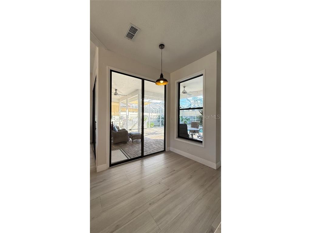 4608 Vintage Drive Sarasota FL 34243 TB8446337 image34