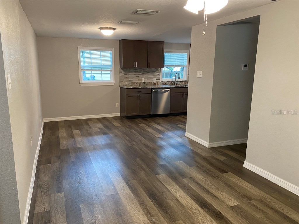 4609 5th Street Zephyrhills FL 33542 TB8406064 image3