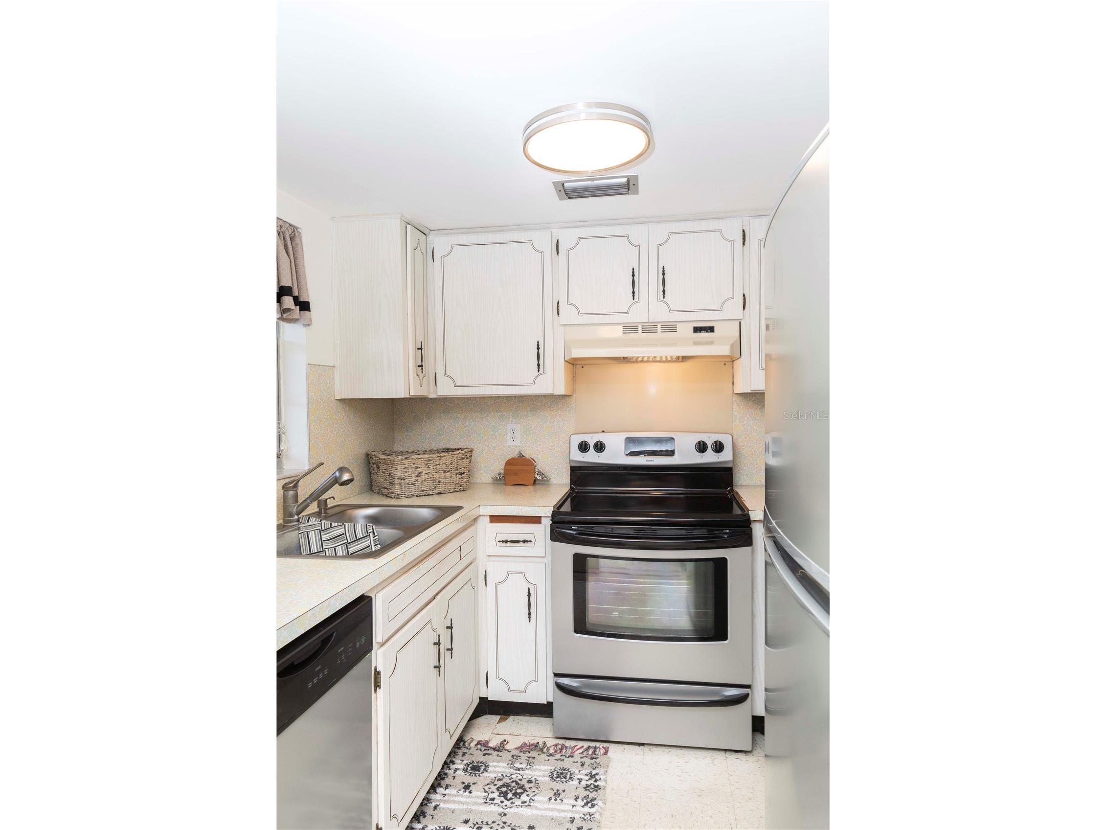 4609 Marine Parkway #203 New Port Richey FL 34652 W7884837 image10
