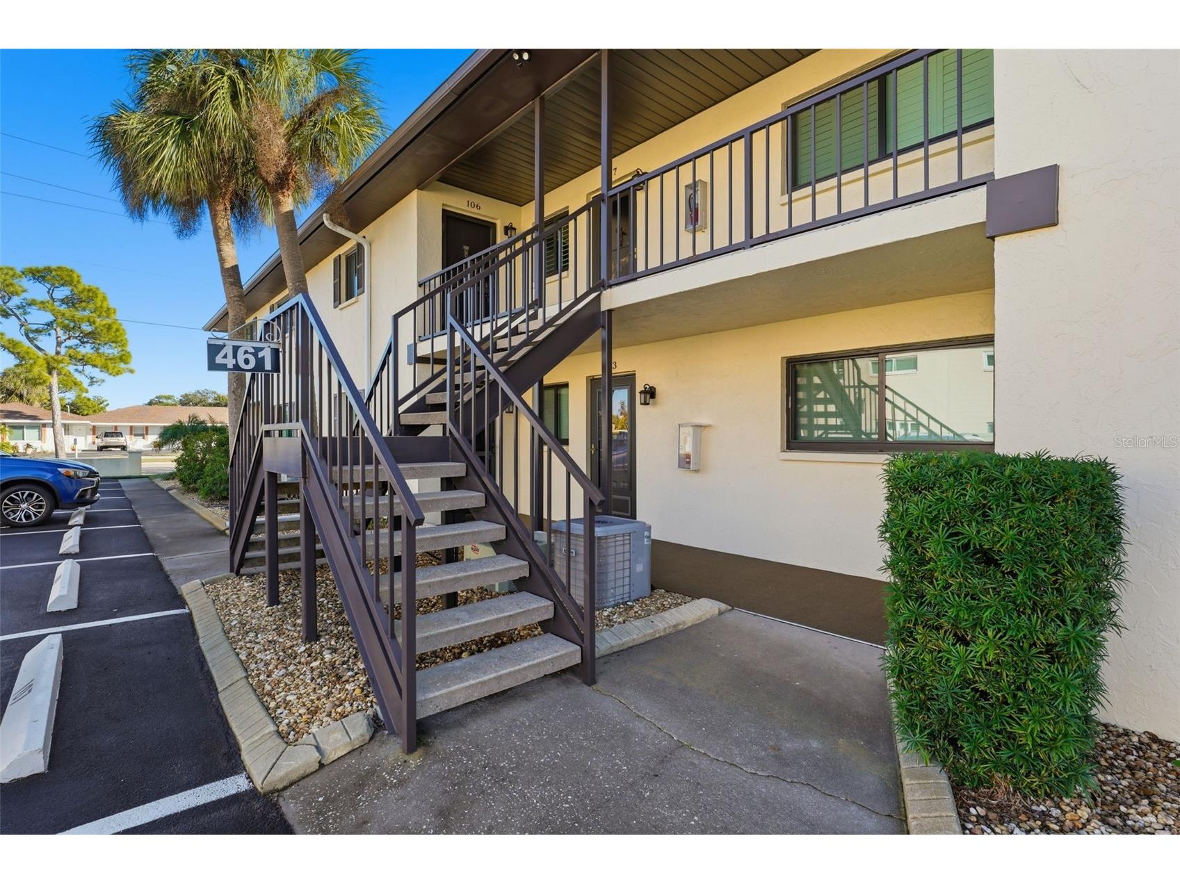 461 Airport Avenue E #106 Venice FL 34285 N6142229 image1