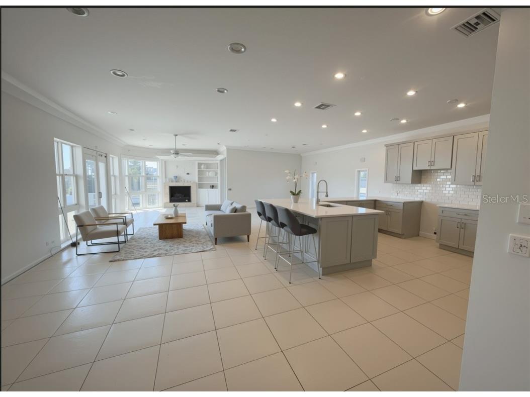 461 Palm Island NE Clearwater Beach FL 33767 TB8446834 image6