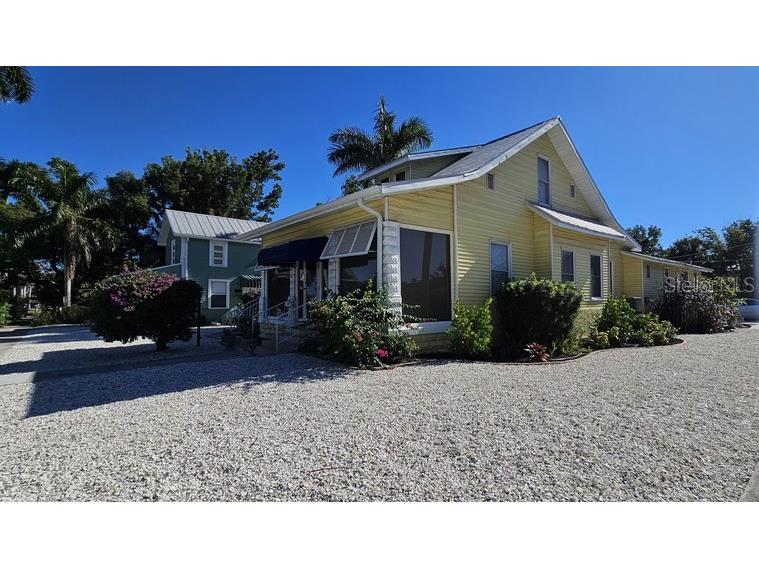 461 W Marion Avenue Punta Gorda FL 33950 C7497513 image2