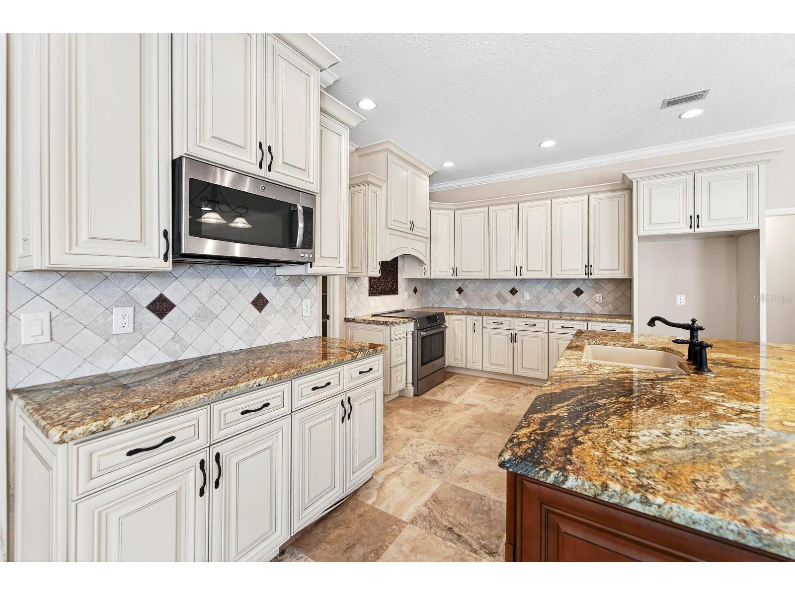 4610 Clarksdale Lane Brandon FL 33511 TB8485276 image5