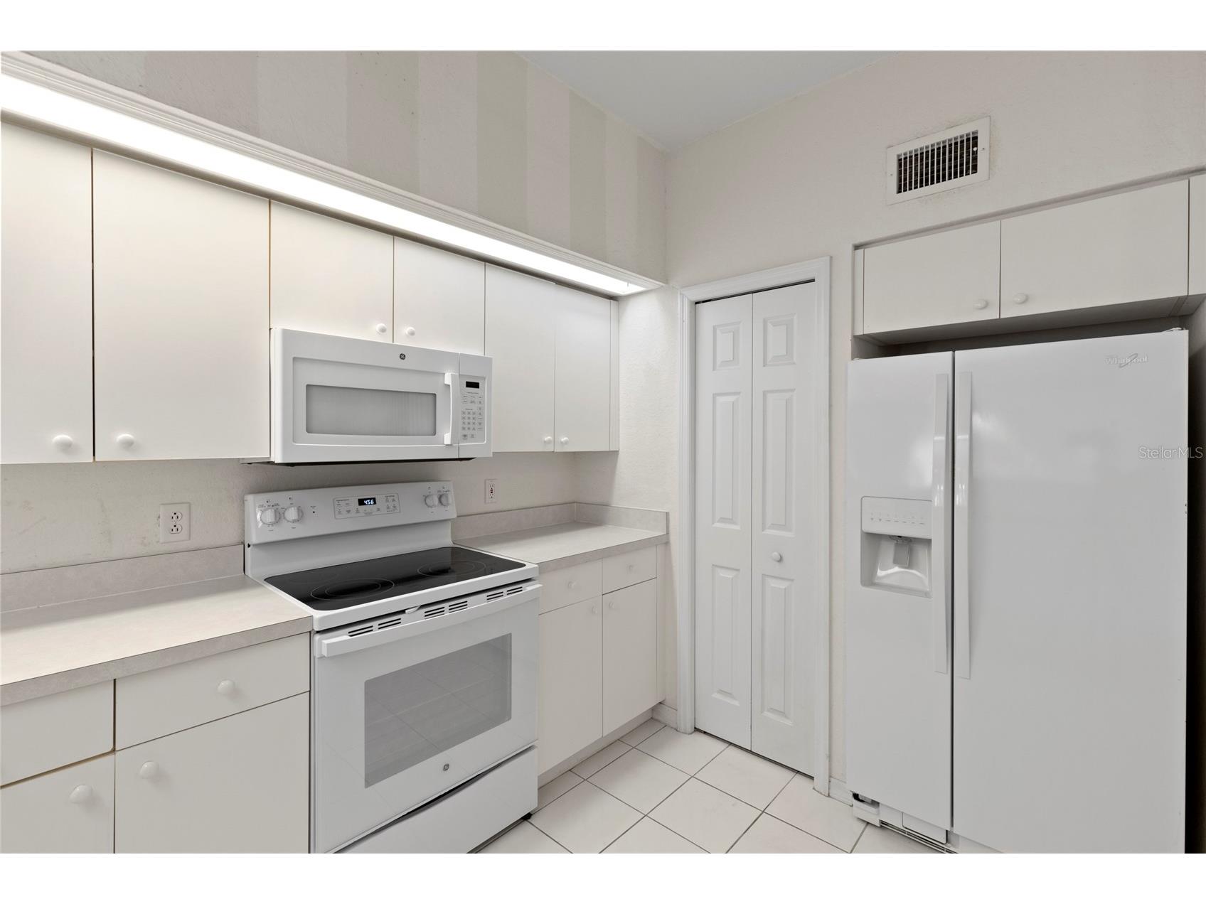 4610 Mirabella Court Saint Pete Beach FL 33706 A4679113 image3