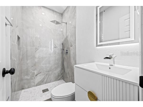 4610 N Lincoln Avenue Tampa FL 33614 TB8433256 image11