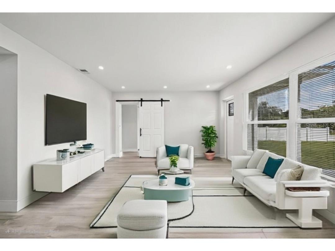 4610 N Lincoln Avenue Tampa FL 33614 TB8433256 image4