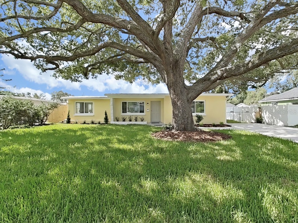 4610 W Bay Villa Avenue Tampa FL 33611 TB8415610 image1