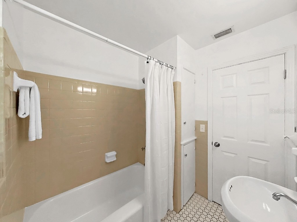 4610 W Bay Villa Avenue Tampa FL 33611 TB8415610 image37