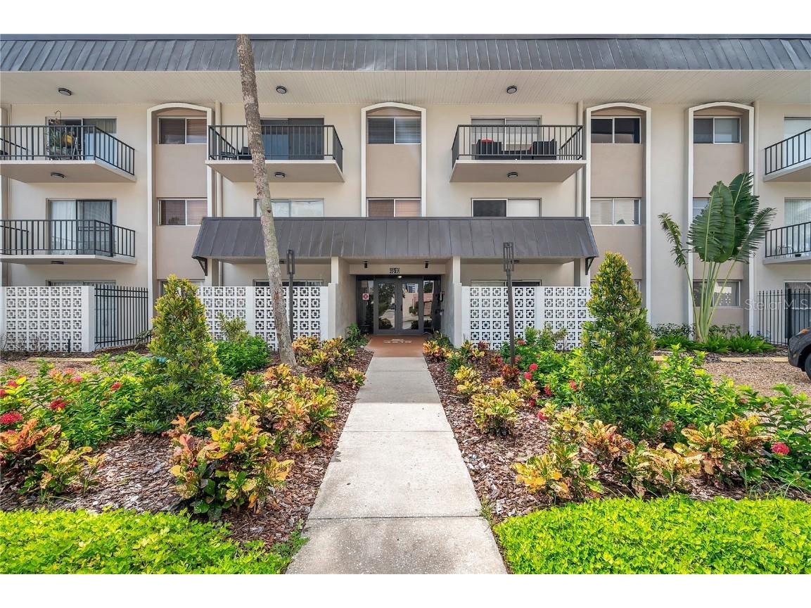 4610 W Gray Street #103 Tampa FL 33609 U8216281 image1