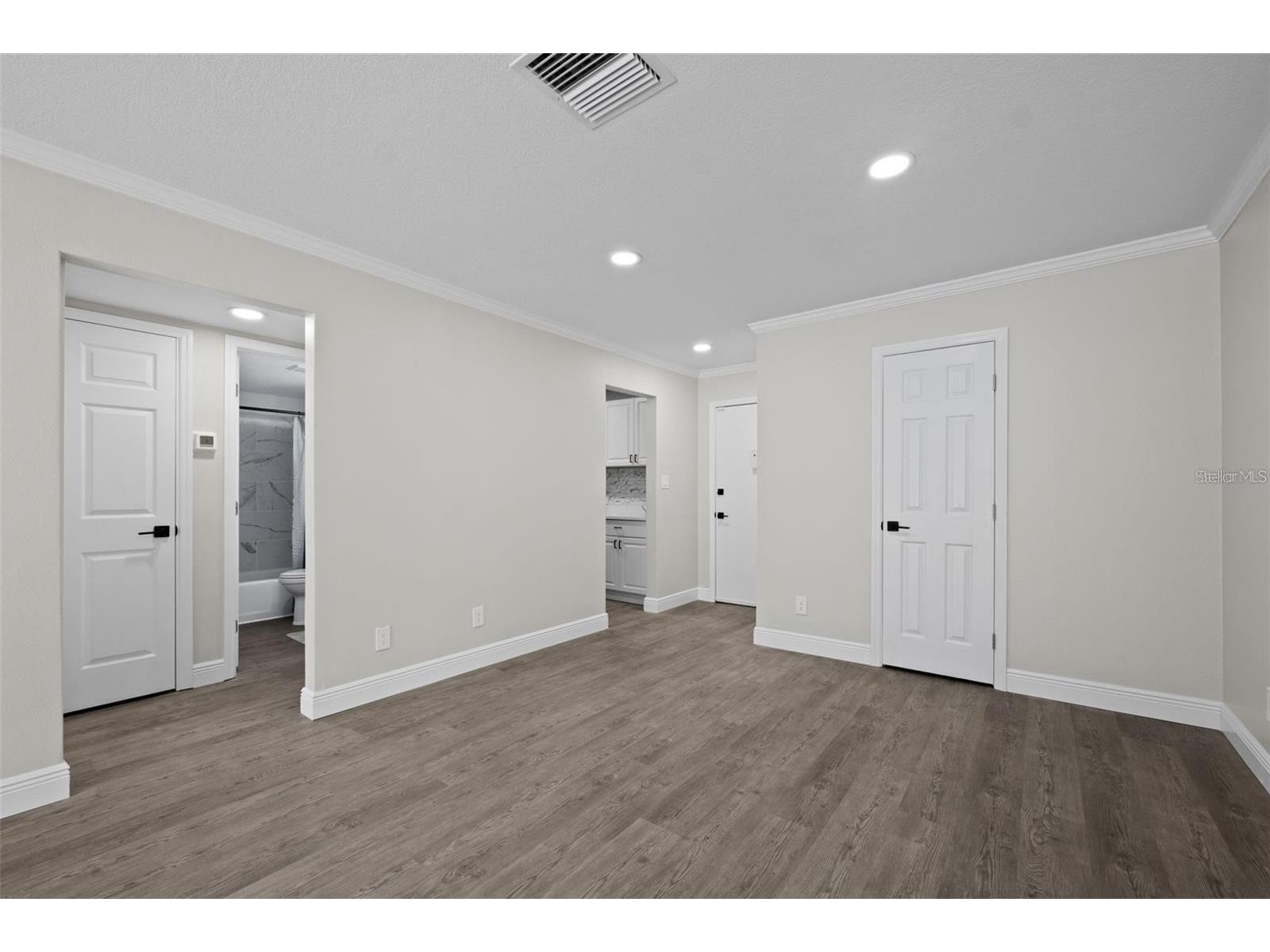 4610 W Gray Street #109 Tampa FL 33609 TB8494318 image9