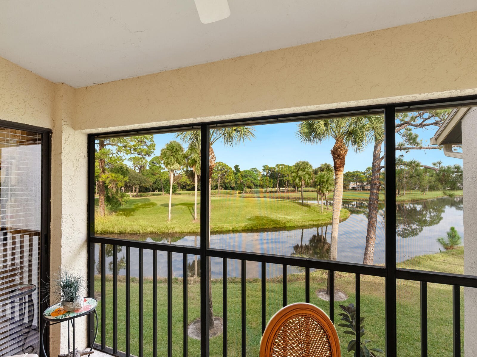 4610 Weybridge #24 Sarasota FL 34235 A4675023 image10