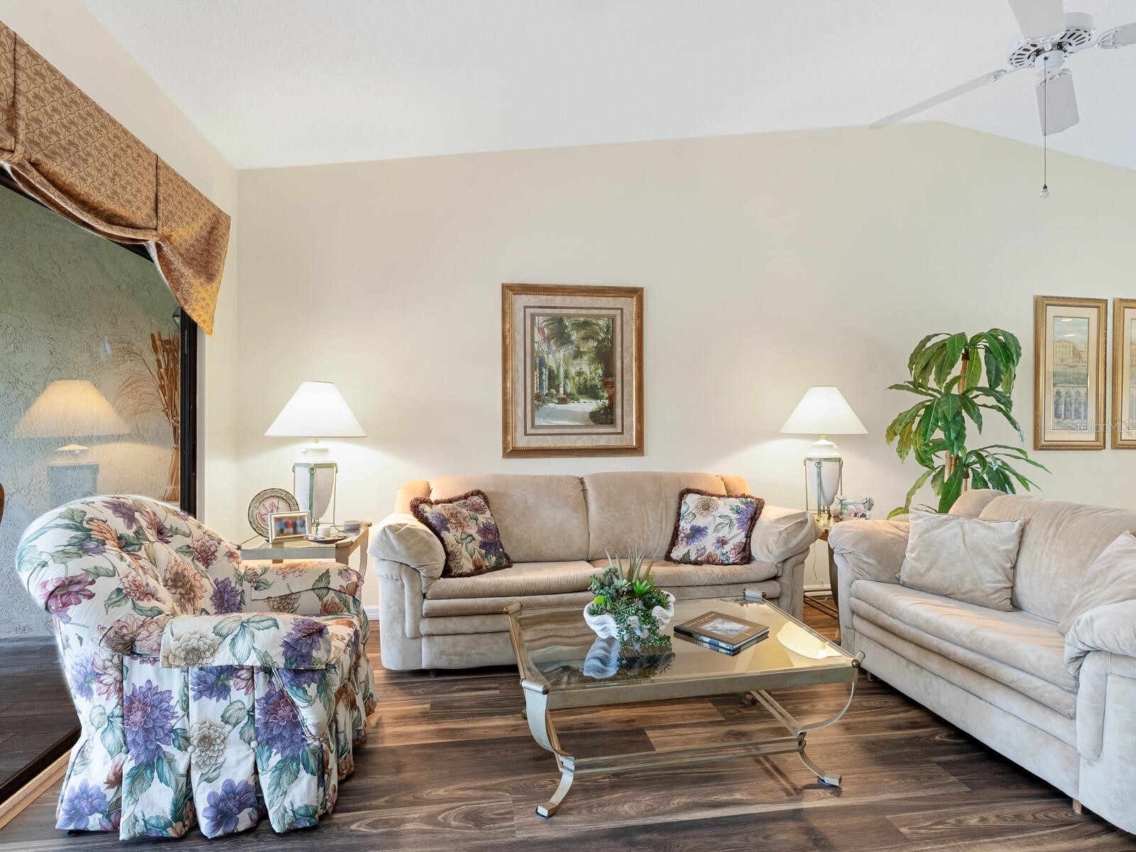 4610 Weybridge #24 Sarasota FL 34235 A4675023 image15