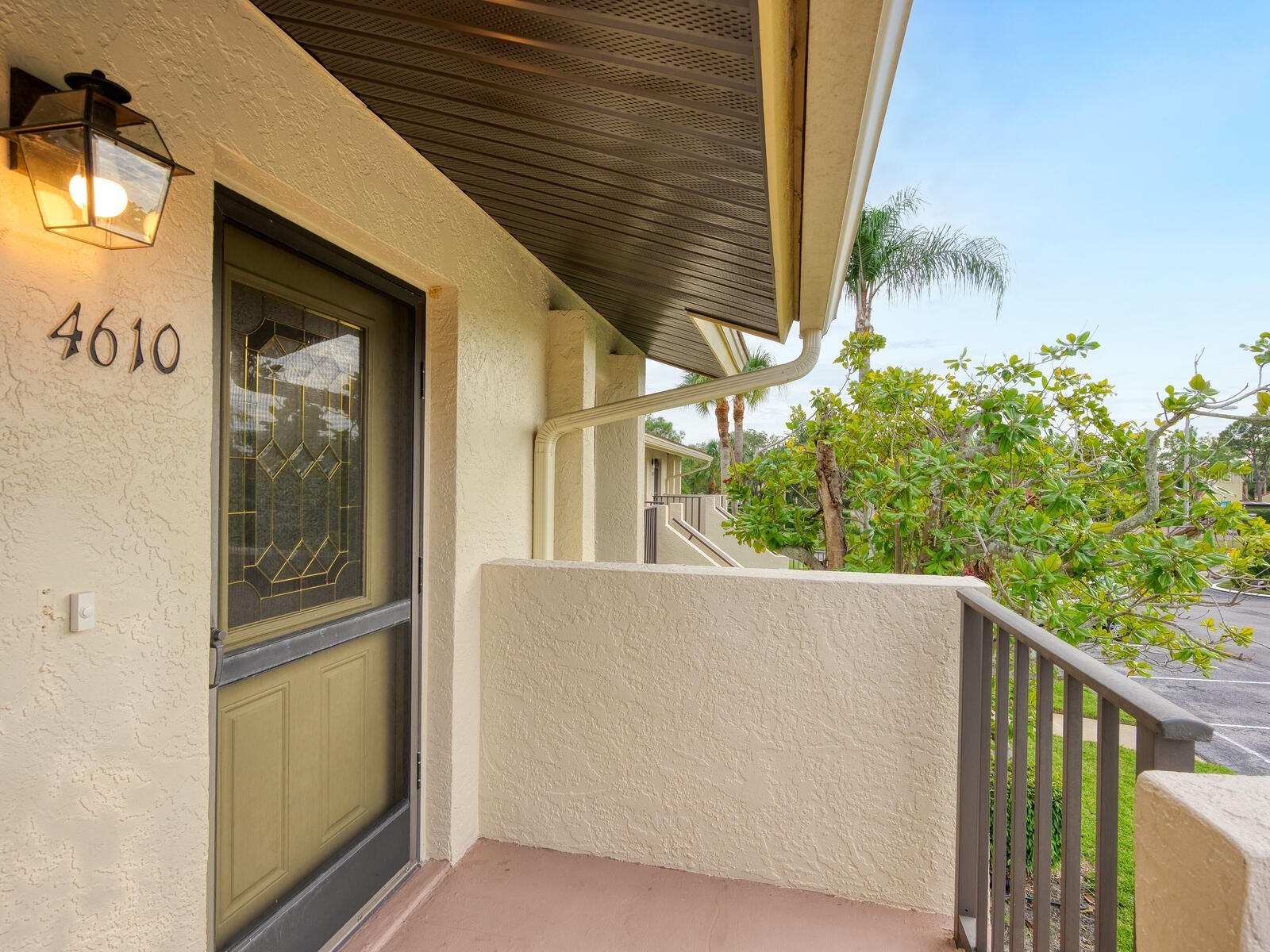 4610 Weybridge #24 Sarasota FL 34235 A4675023 image21