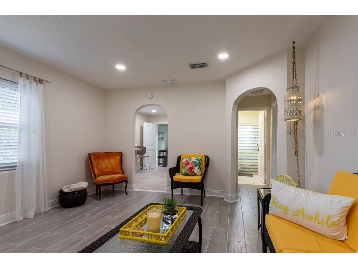 4611 17th Avenue N Saint Petersburg FL 33713 TB8388753 image10